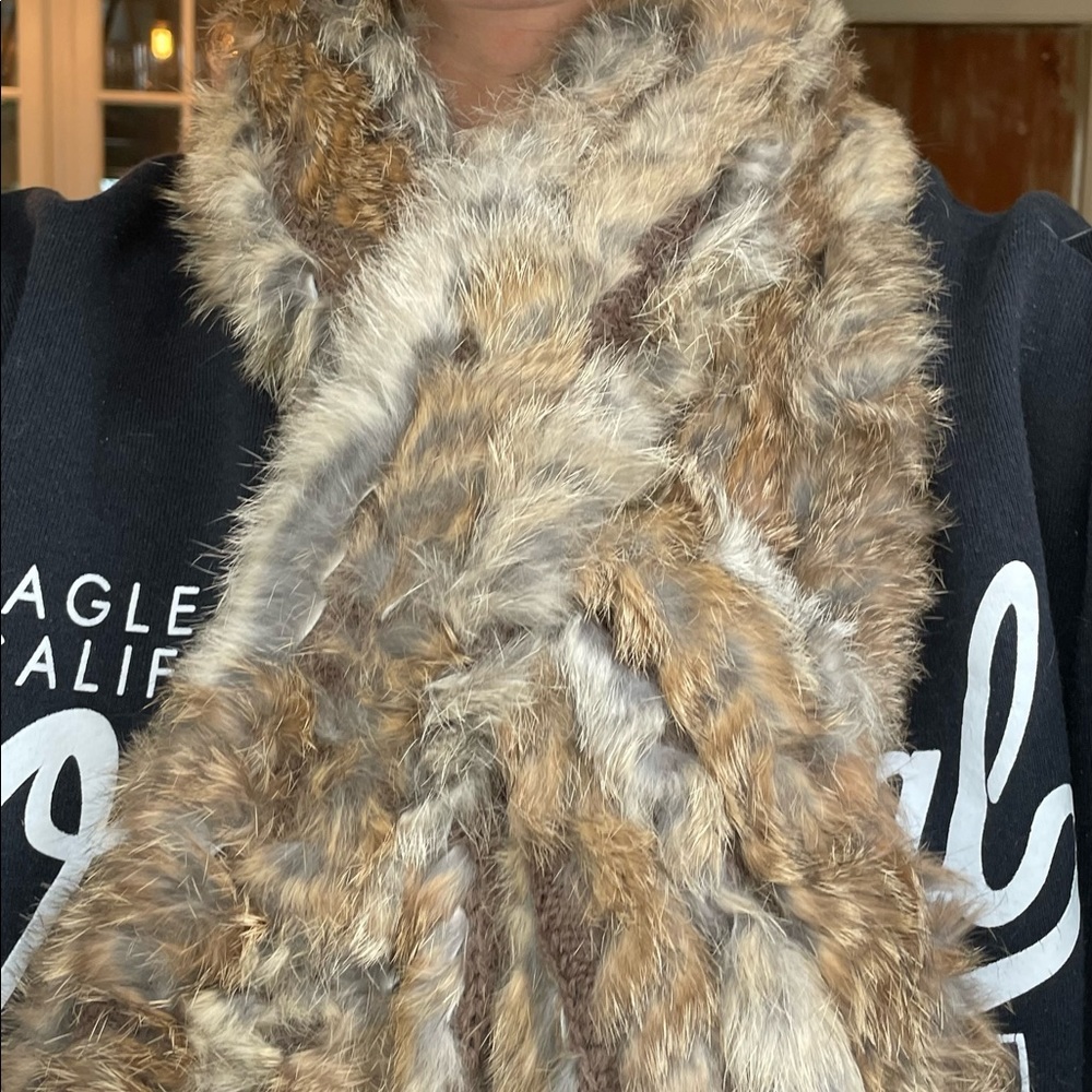Marc Jacob’s Rabbit fur scarf/wrap - Picture 5 of 5